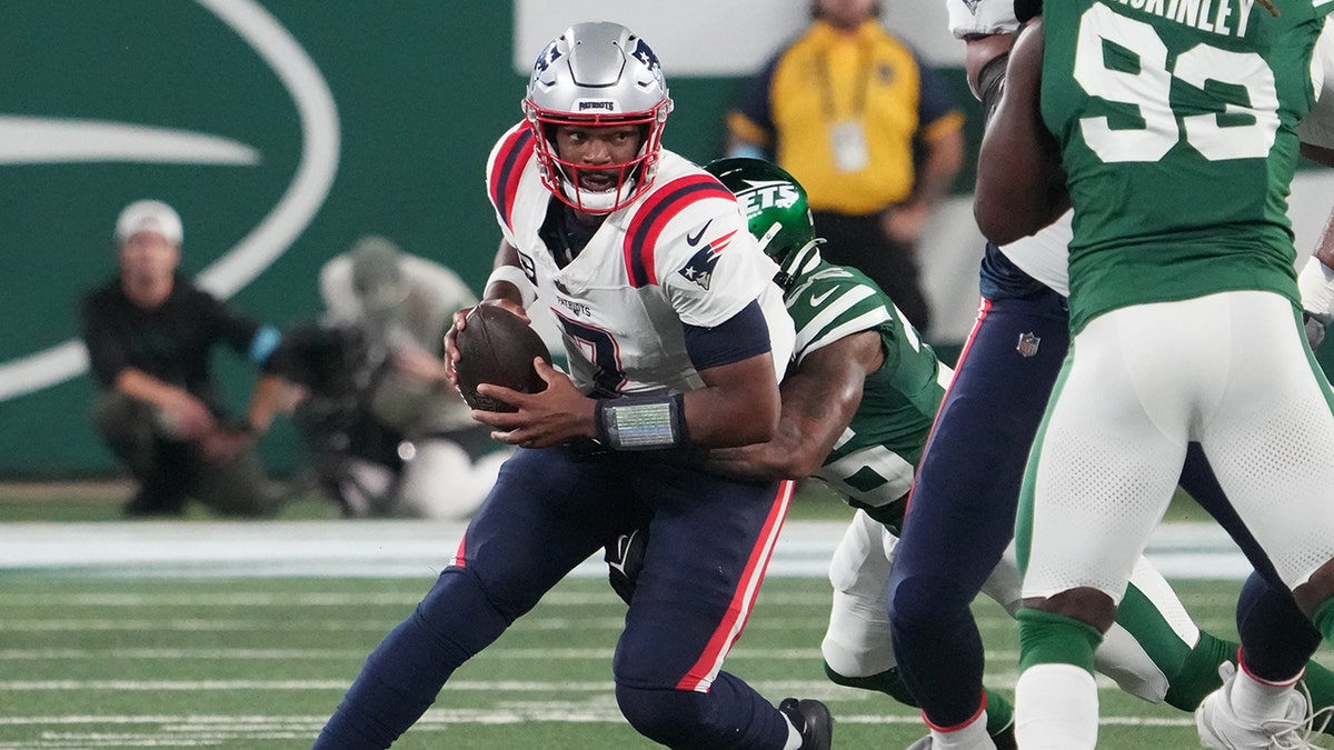 Jacoby Brissett sacked