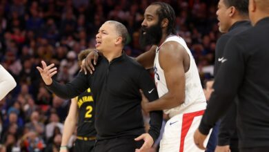 Tyronn Lue ejected after Clippers-Warriors descends into chaos