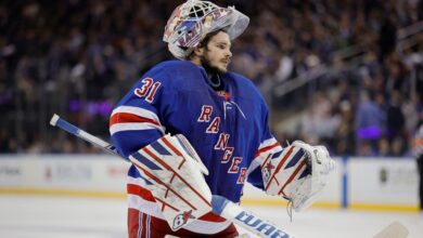 Rangers' Igor Shesterkin brushes off contract questions