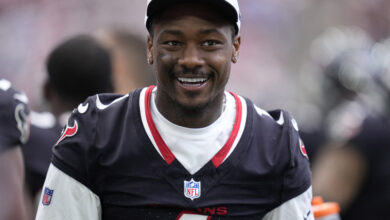 Stefon Diggs feisty over Bills exit: 'Pay attention'