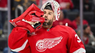 NHL: Pittsburgh Penguins at Detroit Red Wings