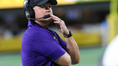 CHARLOTTE, NC - SEPTEMBER 02: Mike Houston head coach of East Carolina during the Duke Mayo Classic college football game between the East Carolina Pirates and Appalachian State Mountaineers on September 2, 2021 at Bank of America Stadium in Charlotte, N.C.  (Photo by John Byrum/Icon Sportswire via Getty Images)