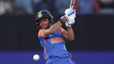 Harmanpreet Kaur's Final Over Act Stuns Everyone, Questions Arise On Indian Team