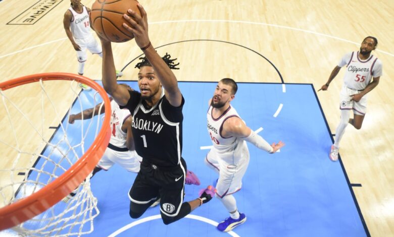 Ziaire Williams, who score 10 points, goes up for a dunk during the Nets' 115-106 preseason loss to the Clippers on Oct. 8, 2024.