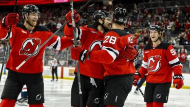 NHL: Washington Capitals at New Jersey Devils