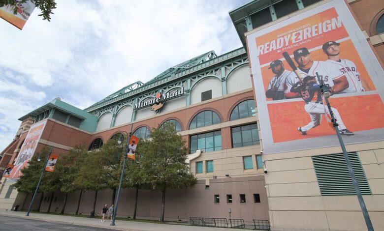 MLB: ALDS-Minnesota Twins at Houston Astros