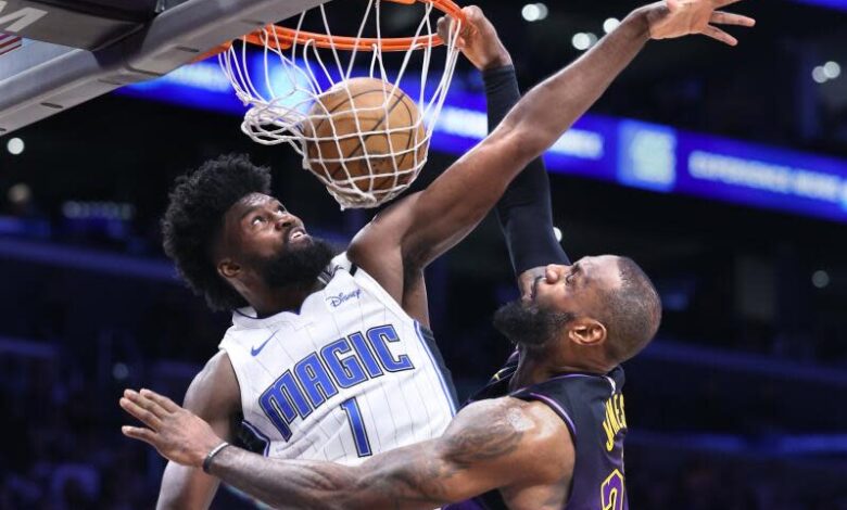 Lakers' six-game winning streak ends in late collapse to Orlando Magic