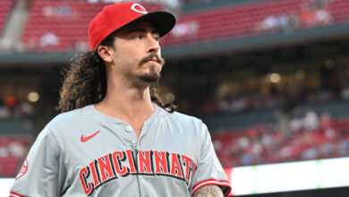 ST. LOUIS, MO - SEPTEMBER 10: Cincinnati Reds second baseman Jonathan India (6) as seen during a MLB game between the Cincinnati Reds and the St. Louis Cardinals, on September 10, 2024, at Busch Stadium, St. Louis, MO. (Photo by Keith Gillett/IconSportswire)