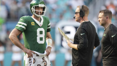 Aaron Rodgers and the Jets fell to the Dolphins in overtime on Sunday afternoon.